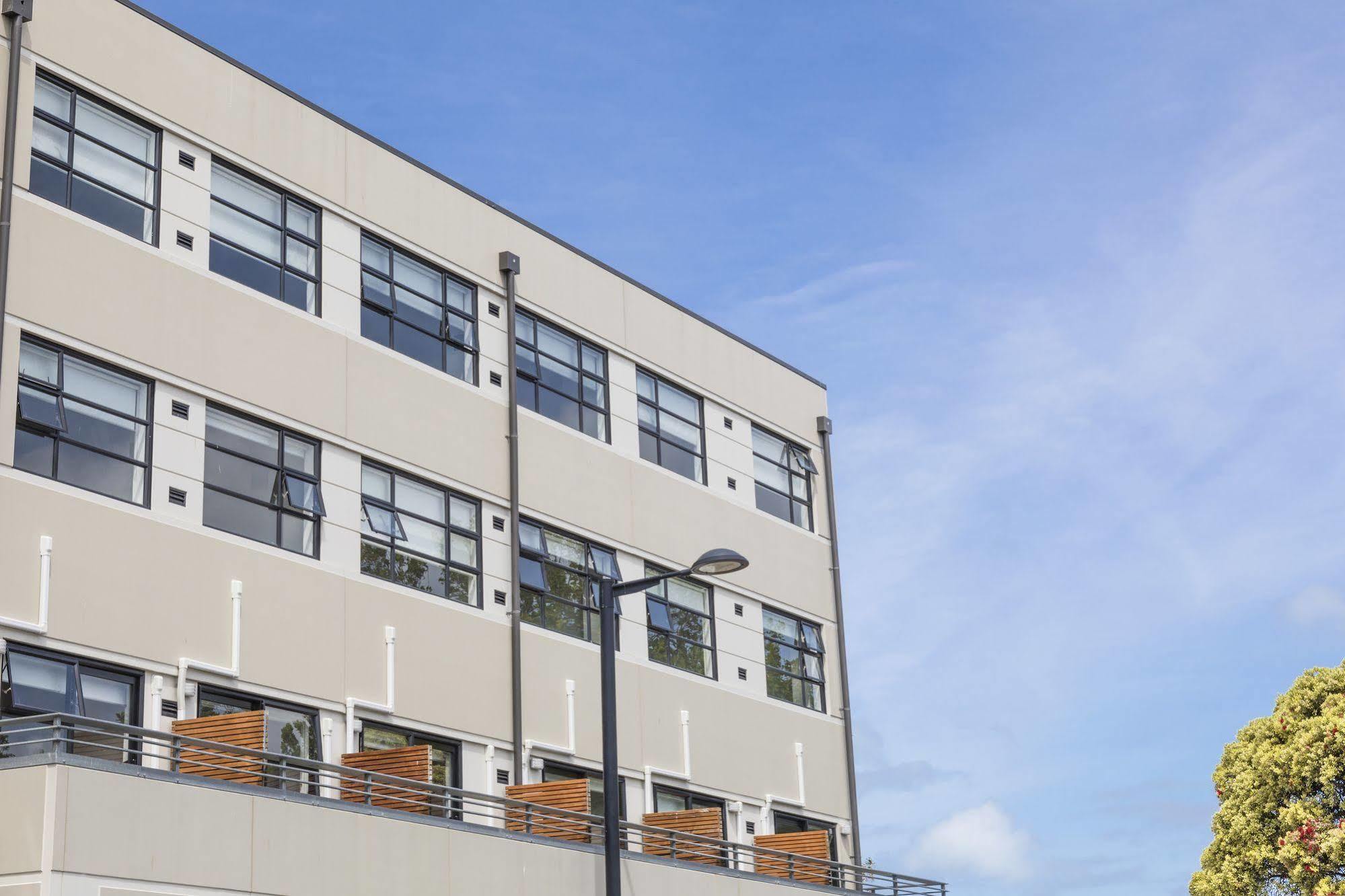 Quest Napier Serviced Apartments Екстериор снимка